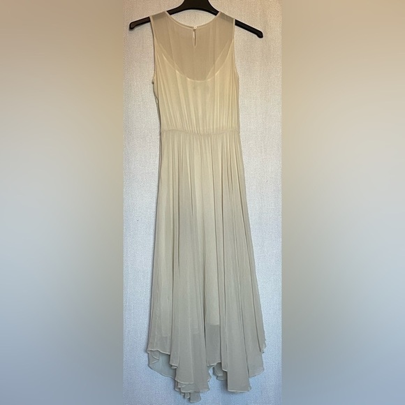 Obakki Dresses & Skirts - Obakki 100% silk gown